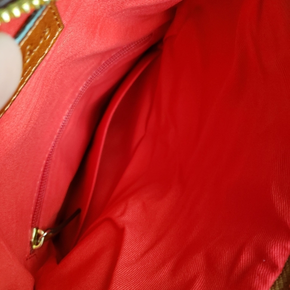 Beautiful bordeaux Dooney & Bourke crossbody - Picture 10 of 11